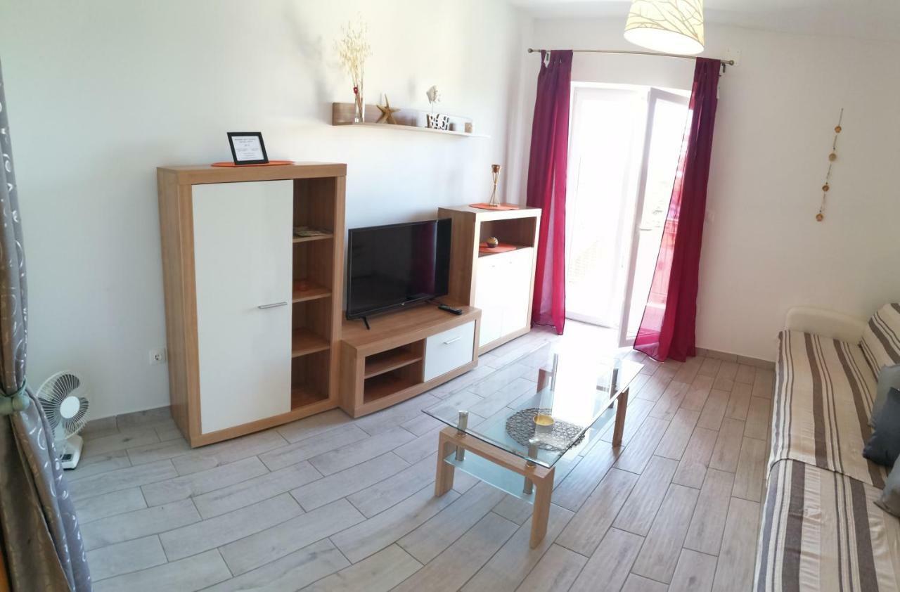 Apartmani Nada Klenovica Eksteriør billede